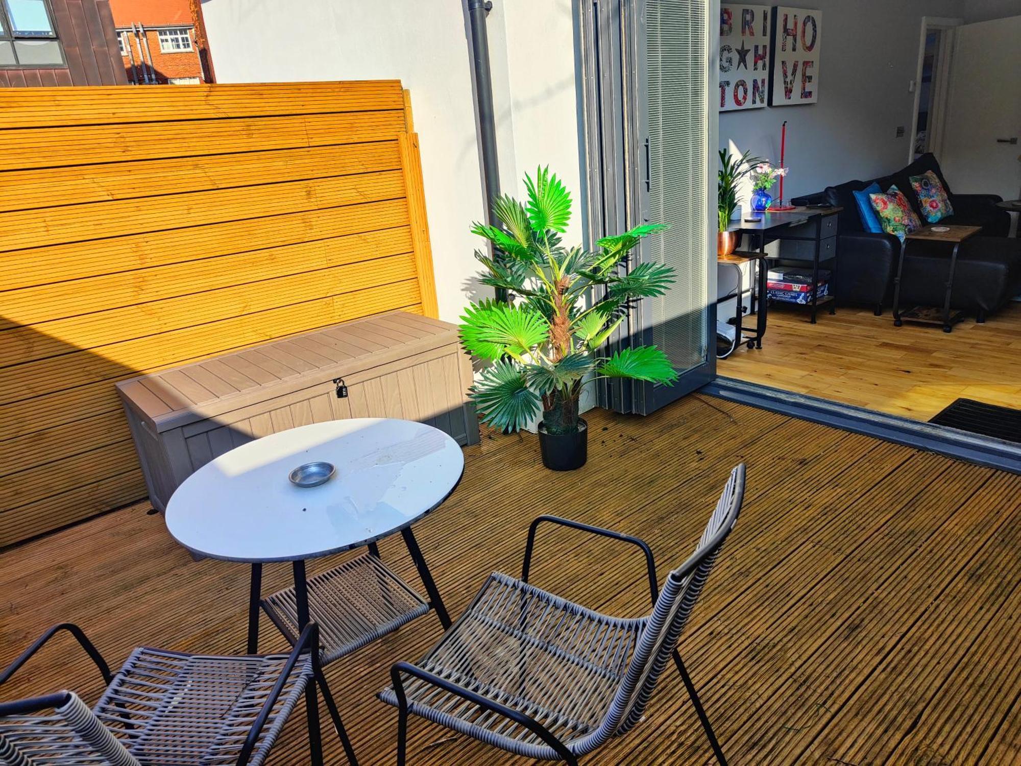 Modern Central Brighton Patio Flat - Free Parking! Eksteriør billede